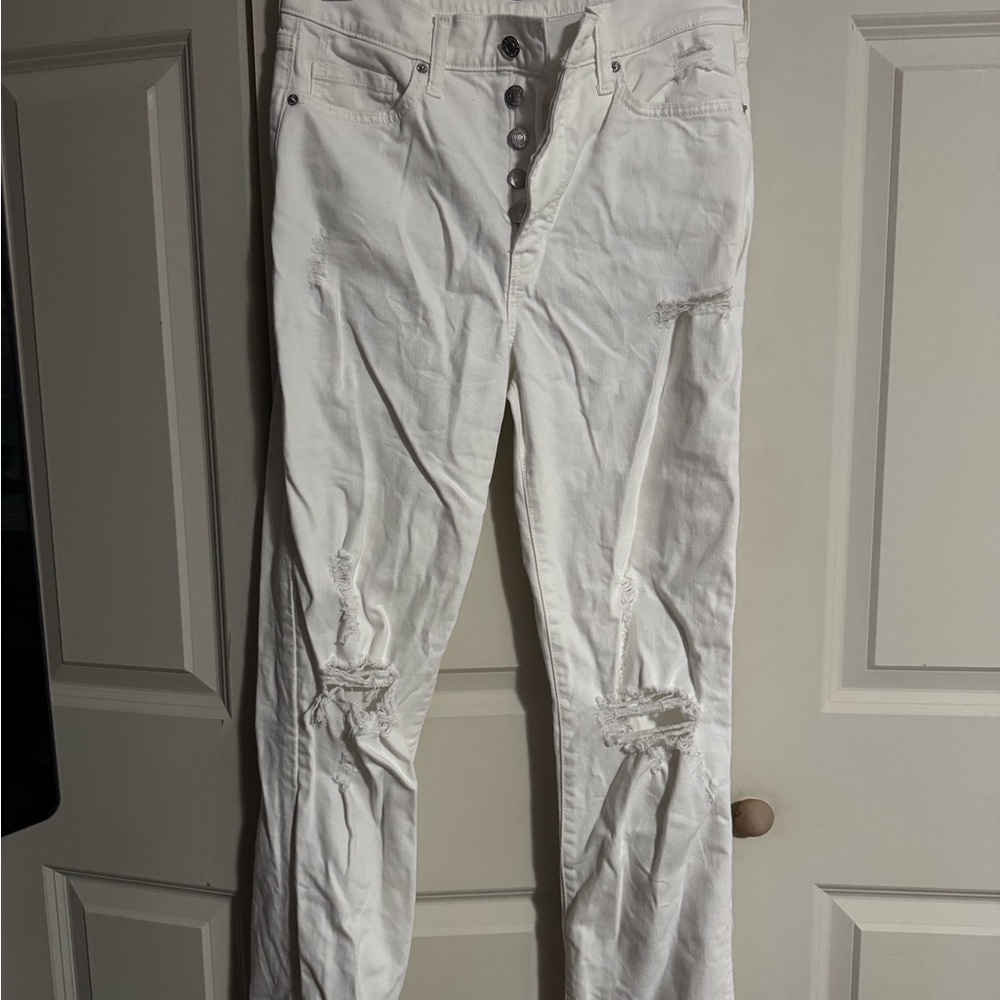 Old Navy White Ankle Cropped Distressed Jeans